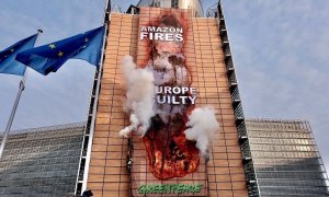 Acción de Greenpeace en septiembre de 2020 en Bruselas en protesta contra el acuerdo de la UE con Mercosur.