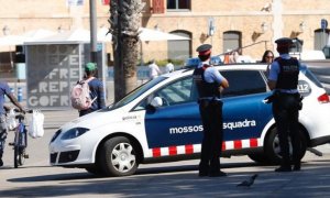 Imagen de archivo de dos Mossos d'Esquadra. - EFE