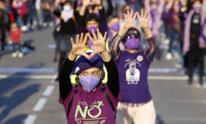 Concentración, baile feminista y lectura de manifiesto por el 8M, día internacional de la Mujer. En Málaga (Andalucía, España), 08 de marzo 2021. (Foto de ARCHIVO)