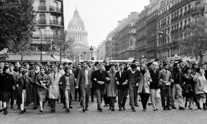 Protesta en la Universidad de la Sorbna en 1961 contra la guerra en Algeria.