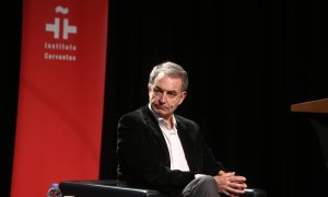 El expresidente del Gobierno José Luis Rodríguez Zapatero, participa en el coloquio 'Azaña y la cultura como vocación política', en el Instituto Cervantes, en Madrid (España), a 20 de enero de 2021.