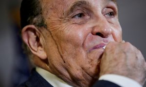 (19/11/2020). Imagen de archivo del exalcalde de Nueva York Rudy Giuliani durante la rueda de prensa en la que duda de la validez de los resultados presidenciales de EEUU. - Reuters