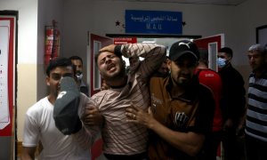 Palestinos en un hospital del norte de la franja de Gaza.