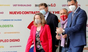 El presidente del Gobierno, Pedro Sánchez, el secretario general de UGT, Pepe Álvarez, la vicepresidenta segunda del Gobierno, Nadia Calviño, y el president de la Generalitat Valenciana, Ximo Puig, a su salida de la segunda jornada del 43 Congreso Confede