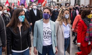 La ministra de Derechos Sociales y Agenda 2030, Ione Belarra; la ministra de Igualdad, Irene Montero; la vicepresidenta tercera y ministra de Trabajo, Yolanda Díaz