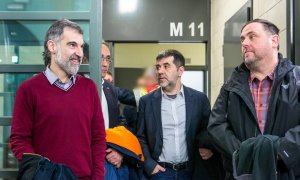 Jordi Cuixart, Josep Rull, Jordi Sànchez i Oriol Junqueras durant el seu trasllat a Madrid pel judici de l'1-O l'1 de febrer de 2019