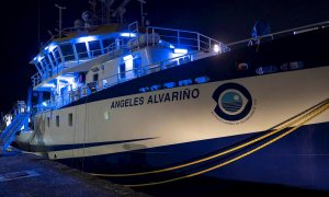 El buque oceanográfico "Ángeles Alvariño" dotado con un sonar de barrido lateral y con un robot submarino que se sumará a la búsqueda de Anna y Olivia, las niñas desaparecidas igual que su padre hace más un mes, se encuentra atracado desde la tarde de hoy