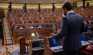 El líder del PP, Pablo Casado, interviene en una sesión de control al Gobierno. A. Ortega / Europa Press