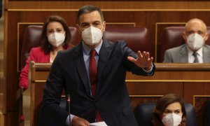 23/06/2021.- El presidente del Ejecutivo, Pedro Sánchez, durante la sesión de control al Gobierno celebrada este miércoles en el Congreso tras la aprobación de los indultos a los líderes del procés. EFE/Rodrigo Jiménez