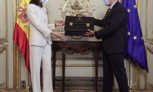 Pilar Llop recibe la cartera de Justicia de la mano del exministro Juan Carlos Campo