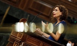 La ministra de Hacienda, María Jesús Montero, durante su intervención en el pleno que este miércoles.