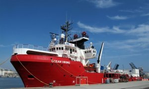 Foto de archivo. El barco Ocean Viking atracado en Marsella (Francia).