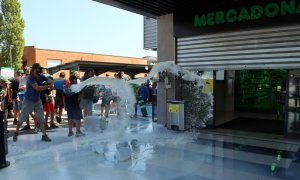 Una imatge de la protesta a Vic de ramaders contra Mercadona pel preu de la llet.