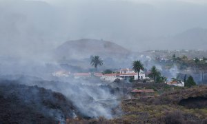 Una colada de lava provocada por la erupción en La Palma se desplaza por Todoque, en el municipio de Los Llanos de Ariadne.