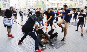 Imágen de las agresiones de la ultraderecha durante la marcha de la Diada del País Valencià de 2017.