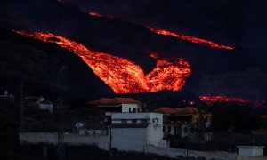 13/10/2021 -. Imagen del avance de la colada de lava en La Palma este miércoles 13 de octubre de 2021.