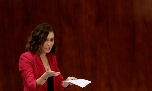 La presidenta de la Comunidad de Madrid, Isabel Díaz Ayuso interviene durante el pleno de la Asamblea de la Comunidad de Madrid este jueves.