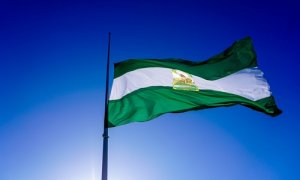 Bandera de Andalucía en Sevilla.