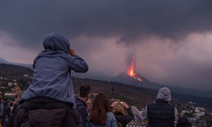 29/10/2021 El volcán de Cumbre Vieja en La Palma, un gran atractivo turístico en el puente de Todos los Santos