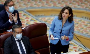 La presidenta de la Comunidad de Madrid, Isabel Díaz Ayuso durante su intervención en el Pleno de la Asamblea de Madrid celebrado este jueves