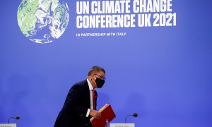 Alok Sharma, el presidente de la Cumbre del Clima de Glasgow, la COP26, tras la clausura de uno de los plenarios.