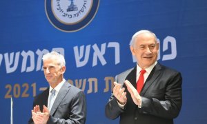 David Barnea,  director del Mosad, con el entonces primer ministro israelí Benjamín Netanyahu, en una imagen de 2021.