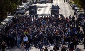 Los trabajadores del sector del metal durante la manifestación llevada a cabo este jueves, por tercer día consecutivo ante los desacuerdos entre las partes en las negociaciones de un nuevo convenio colectivo para las pequeñas y medianas empresas (pymes) d