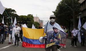 24/11/2021 Excombatientes de las FARC participan hoy en una movilización conmemorativa por los cinco años de la firma del acuerdo de paz, en Medellín (Colombia)