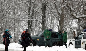 Las intensas nevadas que se han registrado estos días y la nieve caída durante el día de hoy impide que los peregrinos realicen el camino por los lugares tradicionales teniendo que hacerlo por la carretera N-135.