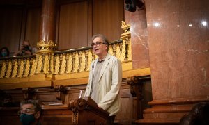 Joan Subirats durante una sesión plenaria en el Ayuntamiento de Barcelona en julio de 2021.