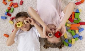 Niños jugando