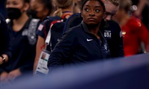 25/07/2021 La gimnasta estadounidense Simone Biles, tras competir en la prueba de barra de equilibrio durante los JJOO.