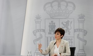 - La ministra de Política Territorial y portavoz del Gobierno, Isabel Rodríguez, durante la rueda de prensa posterior a la reunión del Consejo de Ministros celebrada este martes en Moncloa.