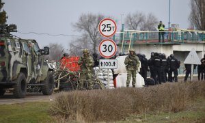 12/02/2022 La Policía ucraniana y la Guardia Nacional participan en ejercicios de entrenamiento militar en el sur del país