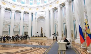 Vladimir Putin reunió en el Kremlin a los principales empresarios de Rusia el 24 de febrero de 2022, el mismo día de su invasión a Ucrania.