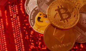 08/04/2022-Representaciones de criptomonedas Bitcoin, Ethereum, DogeCoin, Ripple, Litecoin (ARCHIVO)