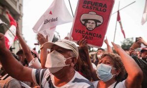 11/04/2022 - Cientos de manifestantes protestan contra el Congreso y el gobierno del presidente de Perú Pedro Castillo, en la capital.