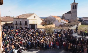 (13/03/2022) Minuto de silencio en Traspinedo por la muerte de Esther López.