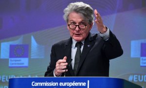 El comisario europeo de Mercado Interior, Thierry Breton, durante una rueda de prensa en Bruselas el 23 de febrero de 2022.