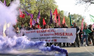 01/05/2022 - Una imatge de la manifestació d'aquest 1 de maig de la Taula Sindical de Catalunya, integrada per la CGT, la CNT i la IAC, entre d'altres.