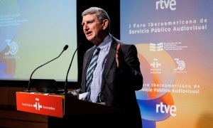 El presidente de RTVE, José Manuel Pérez Tornero, interviene en la clausura del I Foro Iberoamericano de Servicio Público Audiovisual, en el Instituto Cervantes, a 16 de febrero de 2022, en Madrid