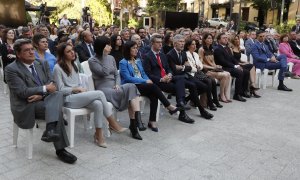 Los ministros José Luis Escrivá, Irene Montero, Diana Morant, Carolina Darias, Félix Bolaños, Fernando Grande-Marlaska, Margarita Robles, Pilar Llop, José Manuel Albares y Yolanda Díaz, junto al presidente del Gobierno, Pedro Sánchez, en el acto instituci