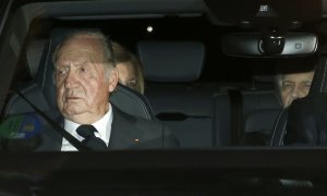 El rey emérito Juan Carlos I acude a la capilla ardiente de la Infanta Doña Pilar, el 8 de enero de 2020.