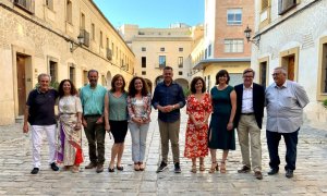 Inma Nieto, con los líderes de Por Andalucía y los catedráticos Javier Pérez Royo y Juan Torres López.