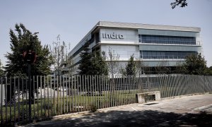 Edificio de la sede de la compañía de tecnología y defensa Indra en la localidad madrileña de Alcobendas. E.P./Eduardo Parra