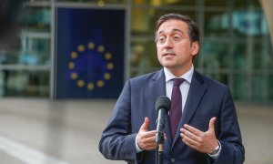 10/06/2022 El ministro español de Exteriores, José Manuel Albares, aseguró este viernes tras reunirse con la Comisión Europea en Bruselas que la decisión "unilateral" de Argelia de congelar las relaciones comerciales con España "viola el acuerdo de asocia