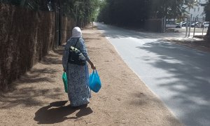 S. B., temporera marroquí enferma de cáncer que lleva 14 años acudiendo a la campaña de Huelva, en una imagen facilitada por Jornaleras de Huelva en Lucha