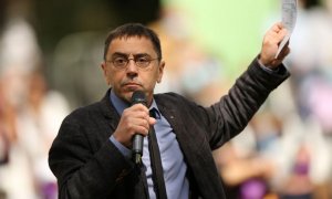 El politólogo y cofundador de Podemos Juan Carlos Monedero, durante un acto electoral de Unidas Podemos, a 30 de abril de 2021, en el Parque Olof Palme de Usera, Madrid.