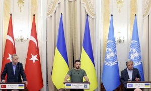 18/08/2022. El presidente de Turquía, Tayyip Erdogan, el presidente de Ucrania, Volodímir Zelenski, y el secretario general de la ONU, António Guterres, atiende a la prensa tras su reunión en Leópolis, a 18 de agosto de 2022.