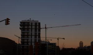 22/08/2022 Edificios con grúas, a 11 de enero de 2022, en Barcelona, Catalunya